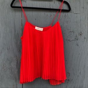 Red Abercrombie & Fitch drapey pleated cami (L)
